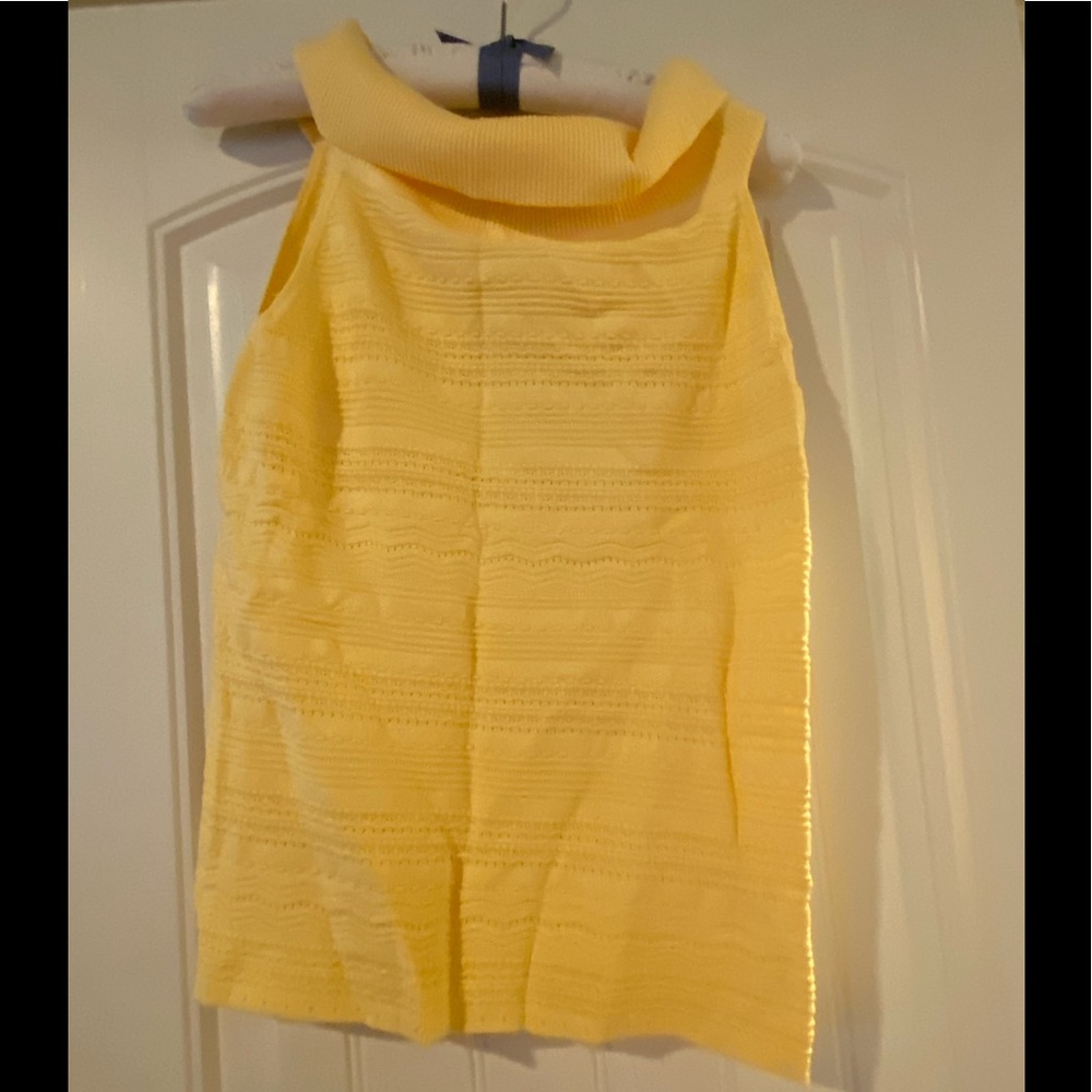 Tank sweater